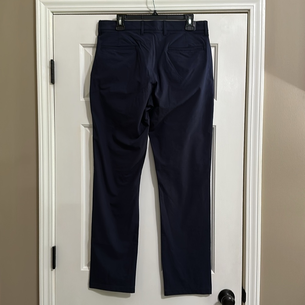 J.Crew Men’s Straight Fit 770 Tech Pant in Navy (32x32) - Picture 8 of 10